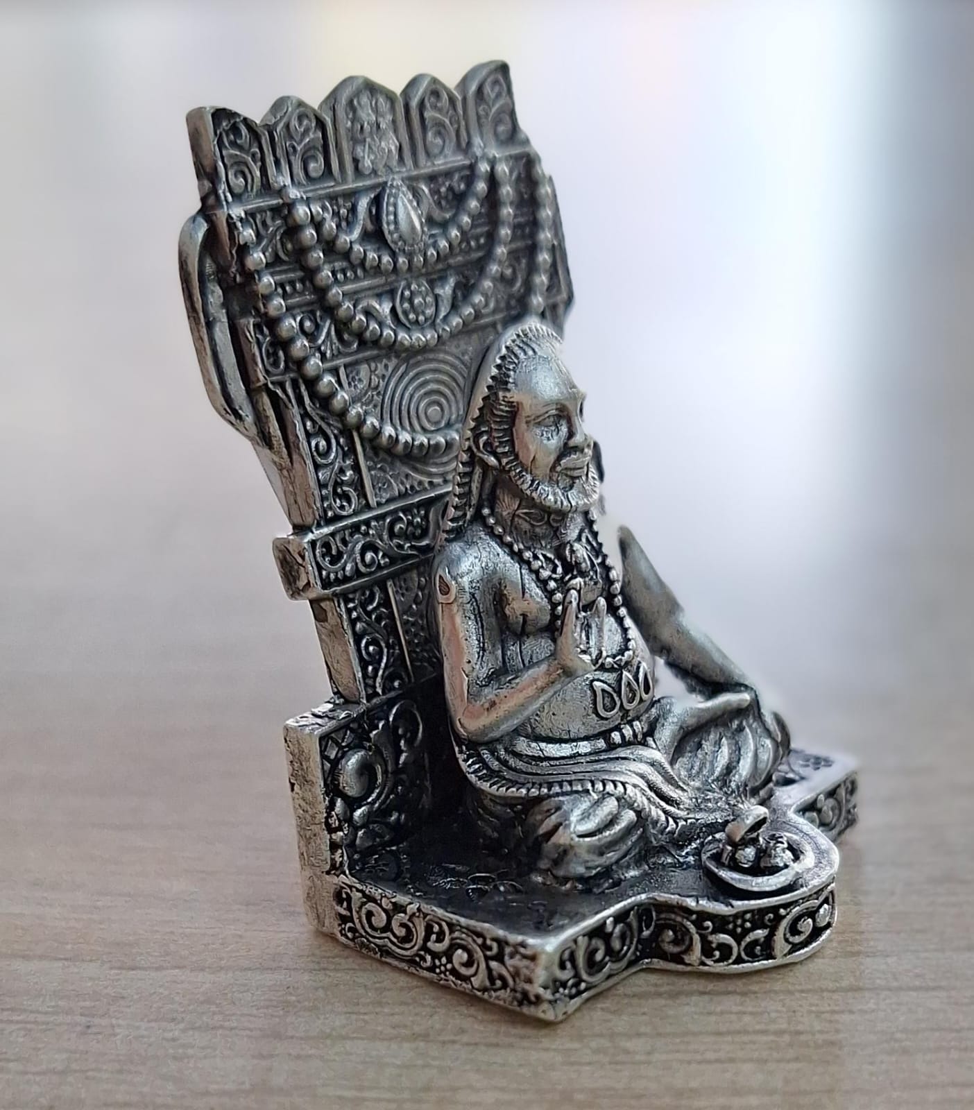 Raghavendra Swamy Idols full