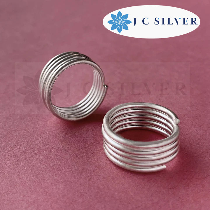 Traditional toe ring